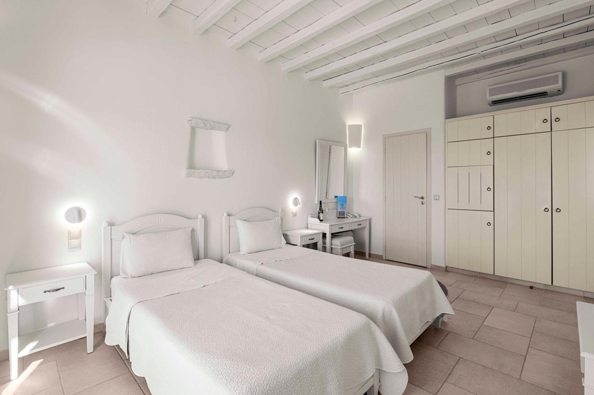 Anthea 3* Tinos