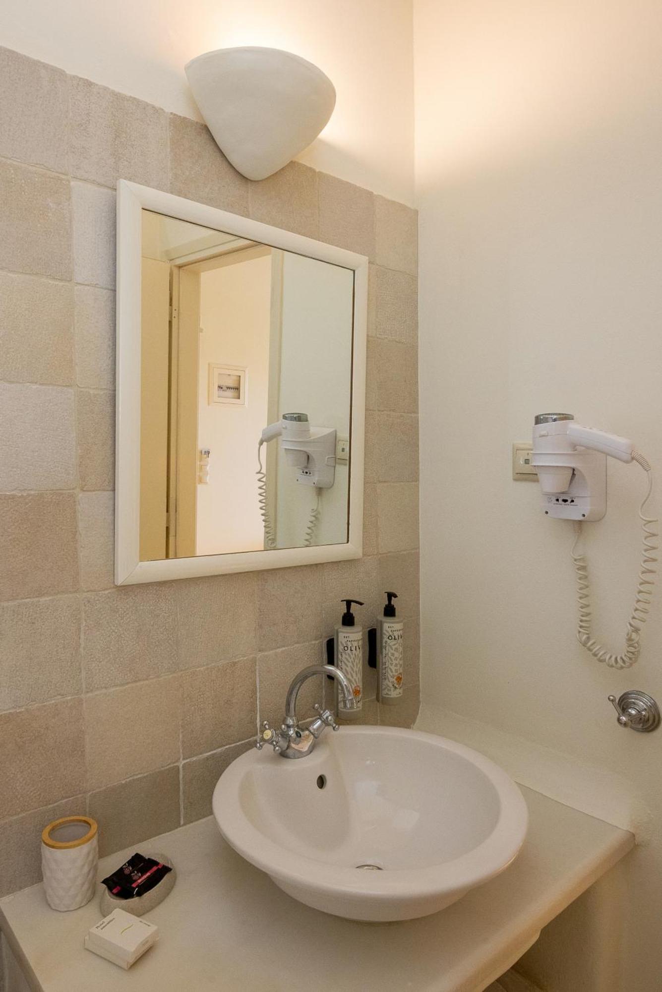 Hotel Anthea 3*